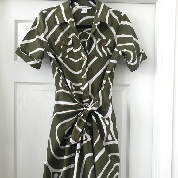 Diane Von Furstenberg Dresses & Skirts - DVF Wrap Dress